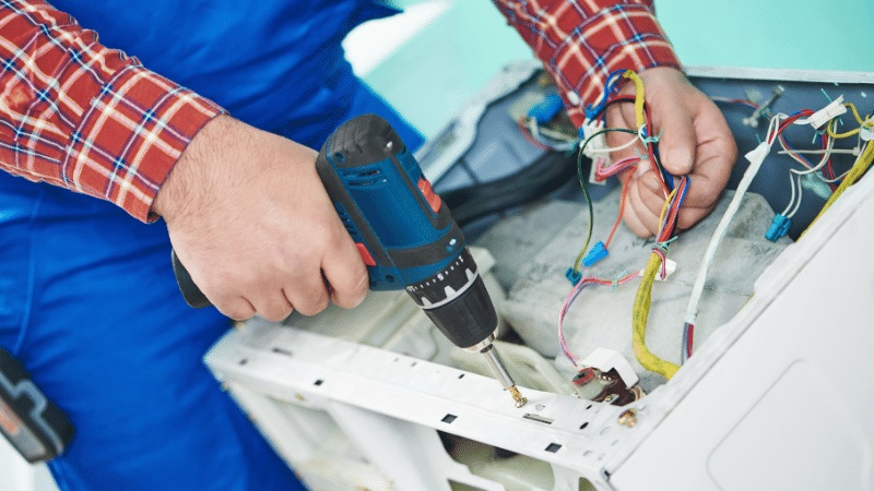 Bahçelievler Fondital Fondital çamaşır makinesi kart tamiri – Su almama arızası orijinal parça ile giderildi. - Teknik servis örneği
